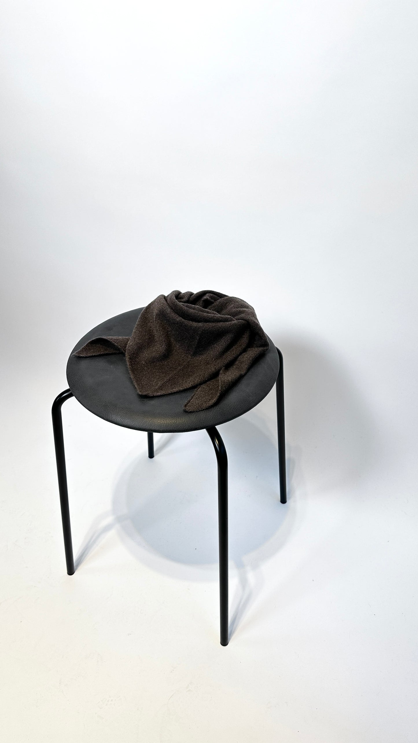 Cashmere Triangle size M