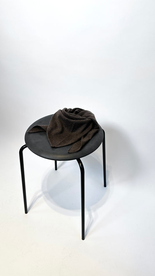 Cashmere Triangle size M