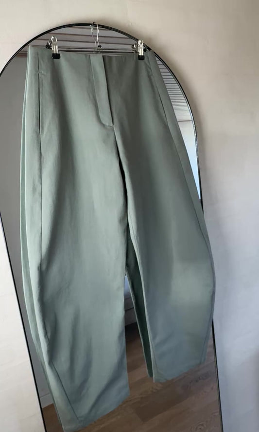 GEGO Barrel pants // Sage Green